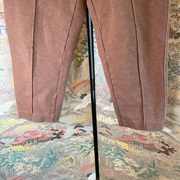 EVERLANE THE DREAM PLEATED KNIT CROP HEATHERED  AUBURN PANT SZ S - Picture 3 of 15